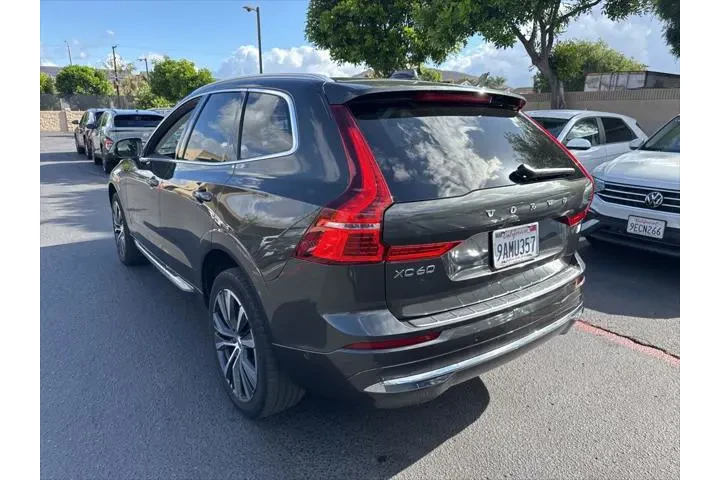 $33995 : Volvo XC60 Recharge 2022 eAW image 2