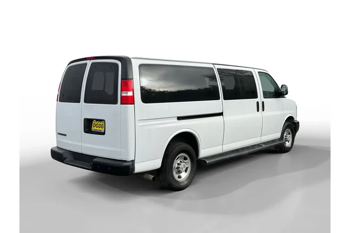 $34884 : Chevrolet Express 2023 LS 35 image 5