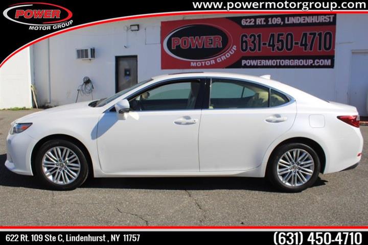 $21988 : Used 2015 ES 350 4dr Sdn for image 2