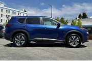 $17881 : Nissan Rogue 2023 SV 4dr Cro thumbnail