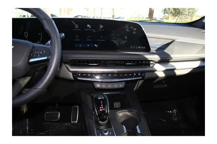 $37021 : Cadillac XT4 2024 Sport 4dr image 7
