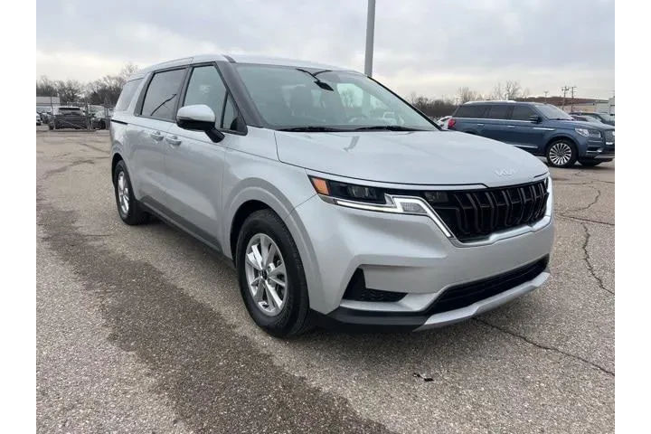 $28814 : Kia Carnival 2022 LX 4dr Min image 3