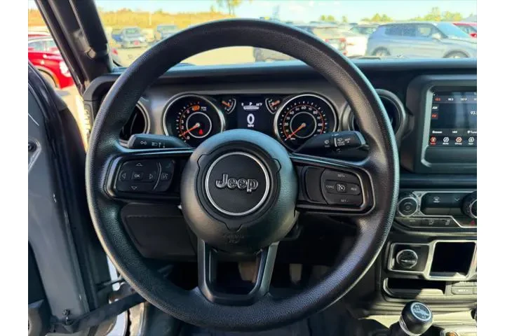 $30990 : Jeep Wrangler Unlimited 2022 image 10