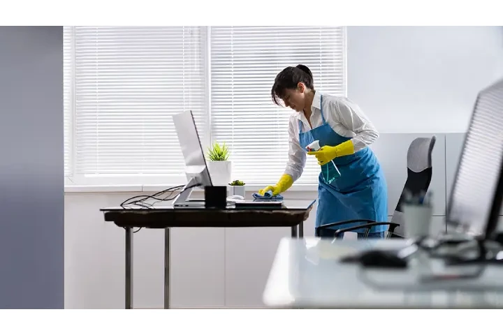 LA COMMERCIAL CLEANING image 2