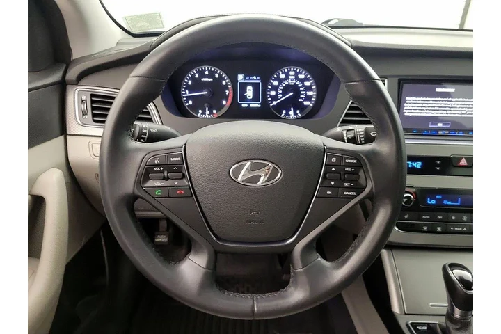$13998 : Hyundai SONATA 2015 Sport 4d image 10