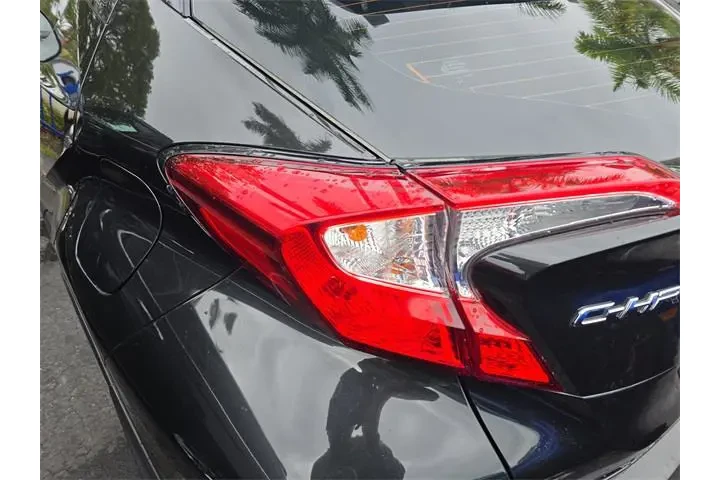 $13590 : Toyota C-HR 2021 XLE 4dr Cro image 5