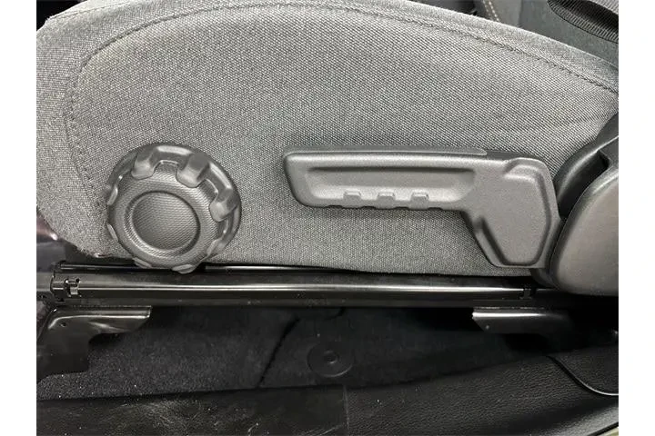 $32900 : Jeep Wrangler 2024 4x4 Sahar image 4