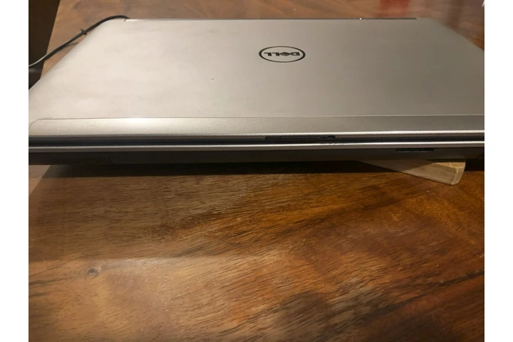 $2700 : Laptop Latitud E6540 i7 16RAM image 8