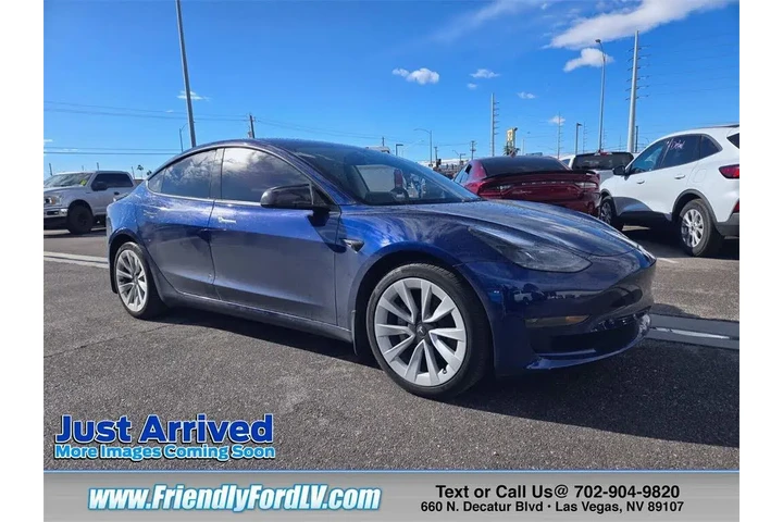 $25000 : Tesla Model 3 2023 4dr Sedan image 1