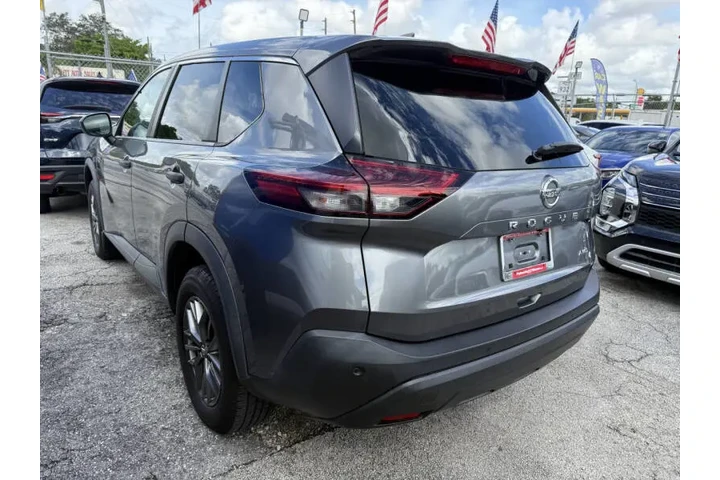 $12800 : 2021 Rogue S image 6