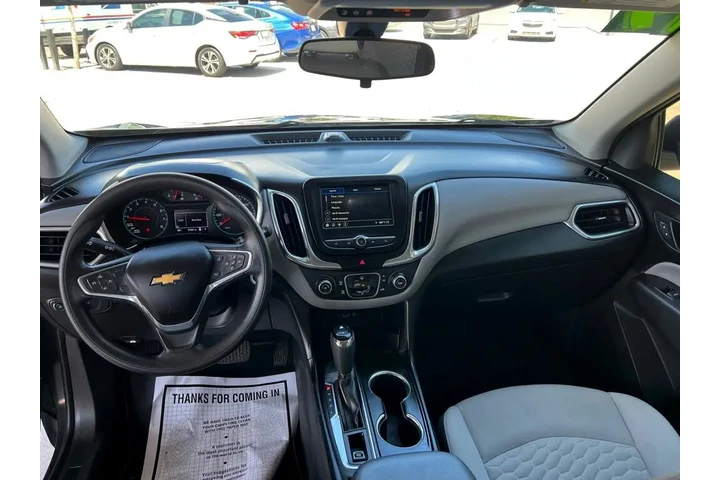 2019 Equinox LS 2WD image 9