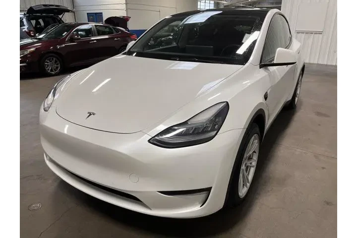 $25442 : Tesla Model Y 2021 AWD Long image 7