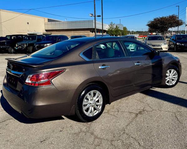 $8900 : 2015 Altima 2.5 S image 7