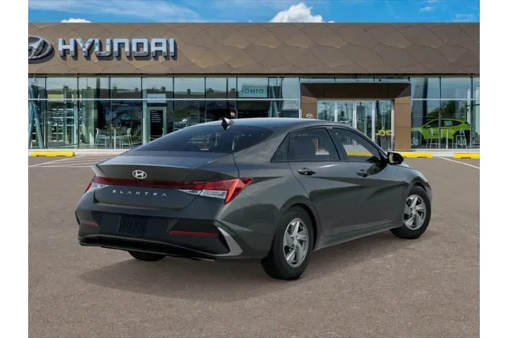 $23495 : Hyundai ELANTRA 2026 SE 4dr image 4