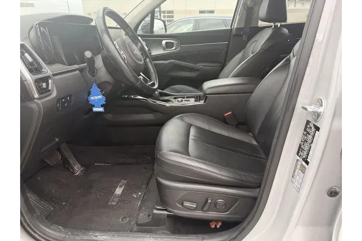 $27469 : Kia Sorento 2022 AWD SX 4dr image 6