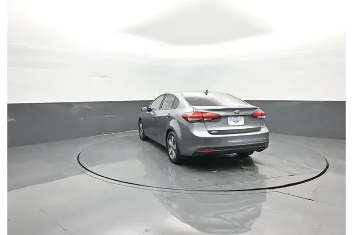 $12952 : Kia Forte 2018 S 4dr Sedan image 5