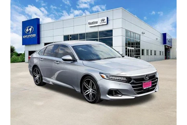 $28980 : Honda Accord 2021 Touring 4d image 1