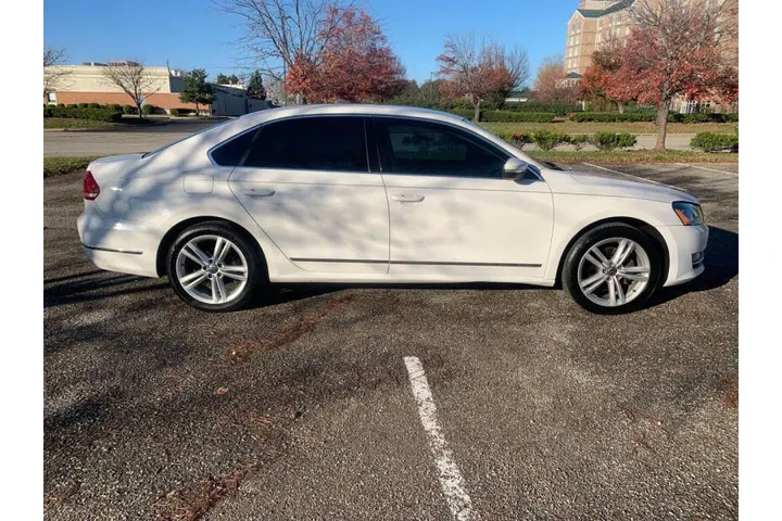 $8995 : 2014 Passat 3.6L V6 SEL Premi image 7
