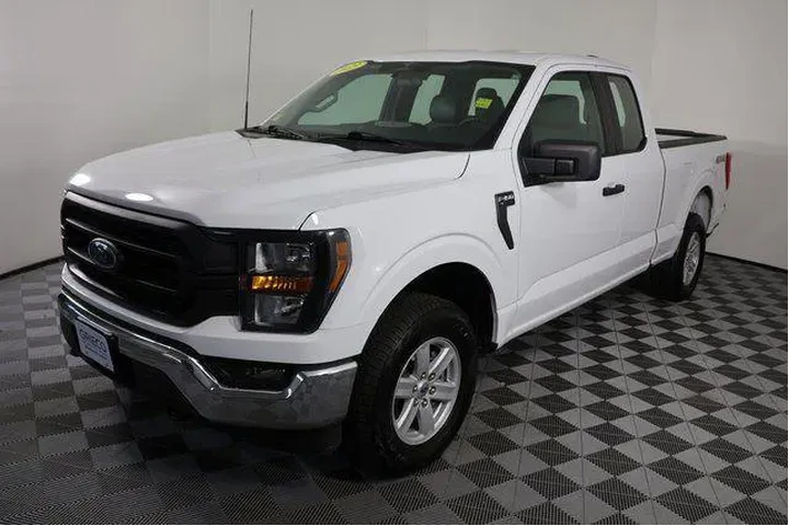 $34897 : Ford F-150 2023 4x4 XL 4dr S image 4