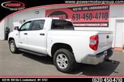 $32995 : Used 2017 Tundra 4WD SR5 Crew thumbnail