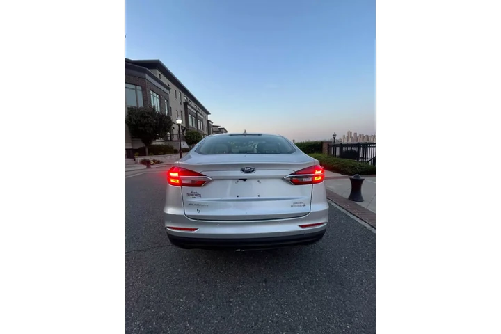 $10495 : 2019 FORD FUSION SEL HYBRID S image 9