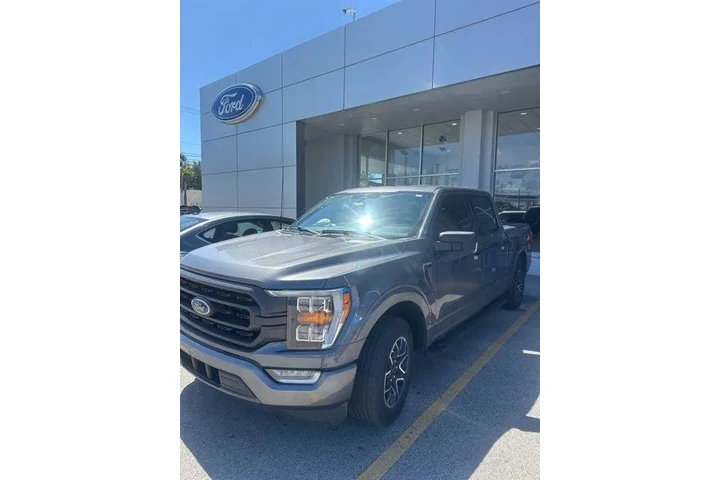 $35990 : Ford F-150 2023 4x2 XLT 4dr image 2
