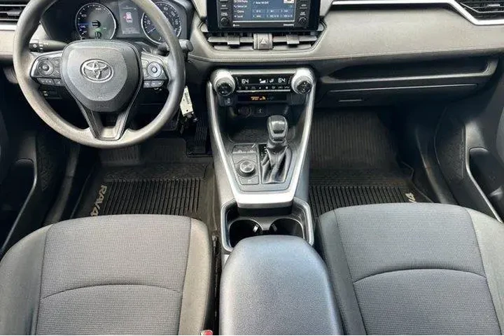 $25900 : Toyota RAV4 Hybrid 2020 AWD image 6