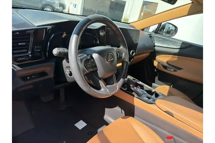 $36317 : Lexus NX 250 2024 Premium 4d image 9