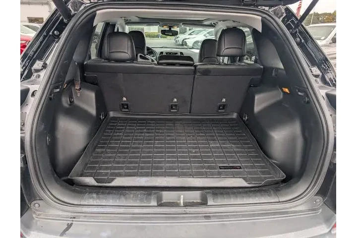 $14631 : Jeep Cherokee 2019 4x4 Trail image 9