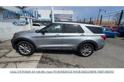 $29889 : Ford Explorer 2022 AWD XLT 4 thumbnail