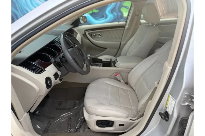 $8995 : 2010 Taurus Limited image 10