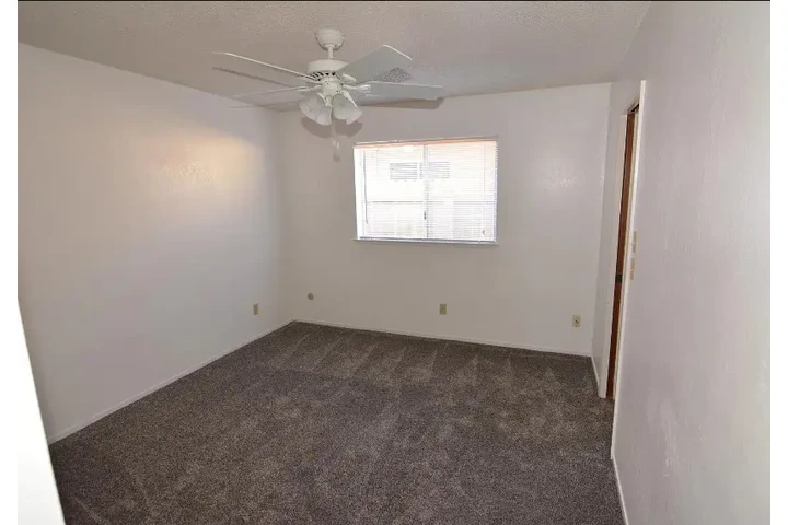 $1300 : Nice 2 bedroom 2 bath apartmen image 7