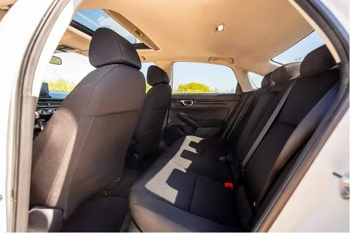 $24933 : Honda Civic 2024 EX 4dr Seda image 6