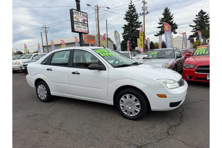 $4995 : 2005 Focus ZX4 S image 2