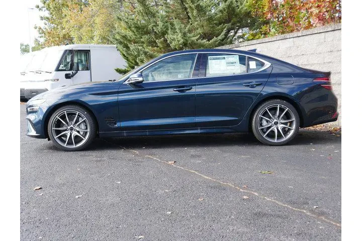 $35997 : Genesis G70 2025 2.5T Standa image 3