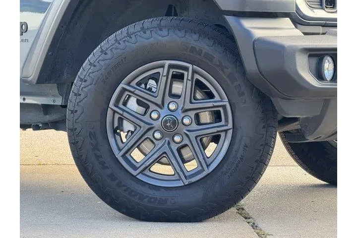 $36841 : Jeep Wrangler 2025 4x4 Sport image 3