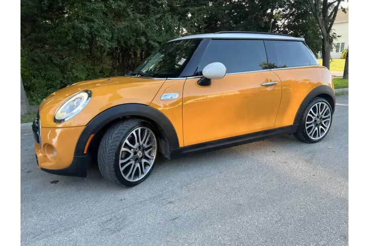 $17991 : 2018 MINI Hardtop 2 Door Coop image 8
