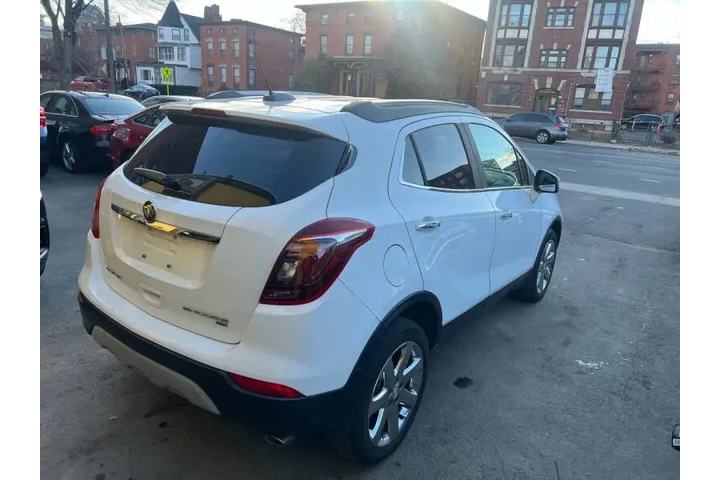 $9999 : 2018 Encore Preferred II image 10