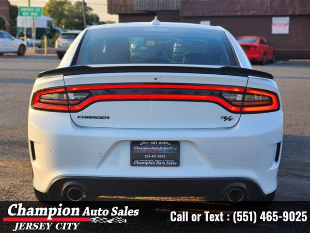 Used 2021 Charger R/T RWD for image 10