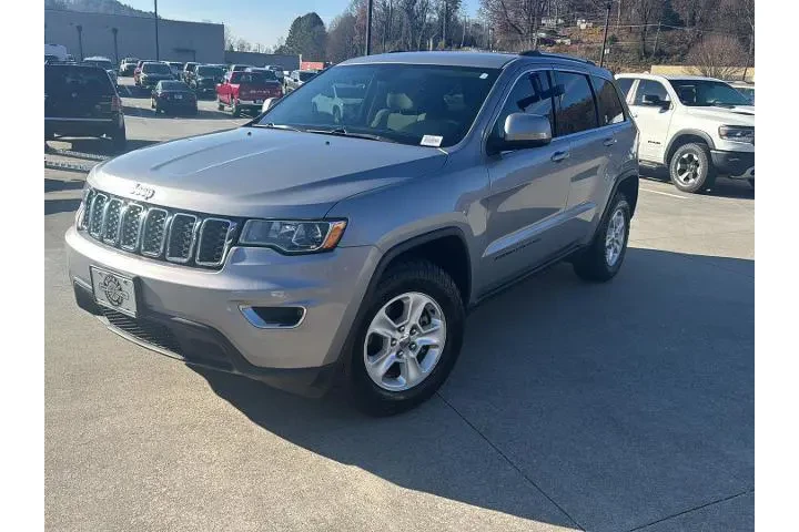 Jeep Grand Cherokee 2017 4x2 image 2