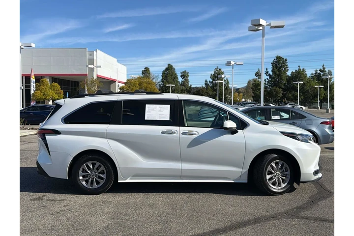 $38980 : Toyota Sienna 2022 XLE 8-Pas image 3