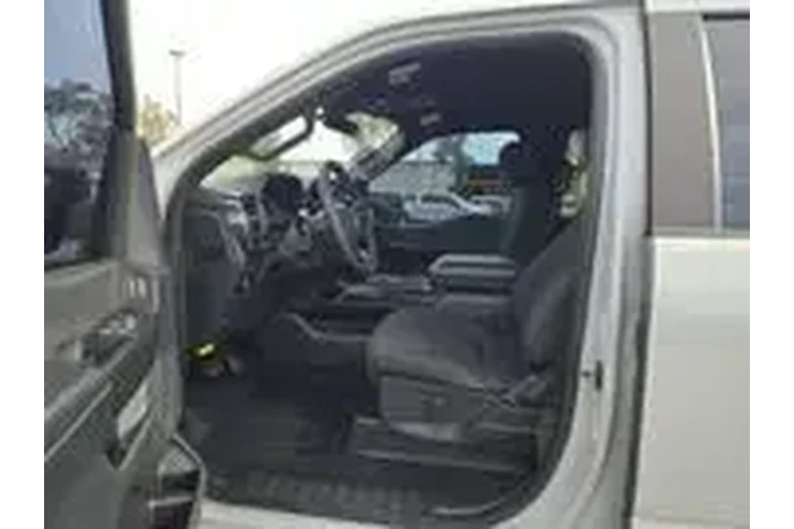 $39950 : Ford F-150 2023 4x4 XLT 4dr image 7