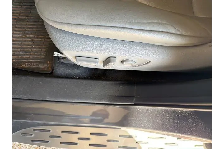 $24297 : Toyota Highlander 2021 XLE 4 image 10