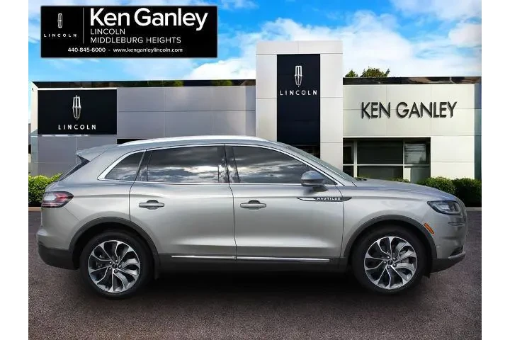 $35260 : Lincoln Nautilus 2022 AWD Re image 7