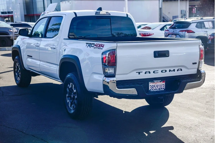 $37945 : Toyota Tacoma 2023 4x4 TRD O image 5