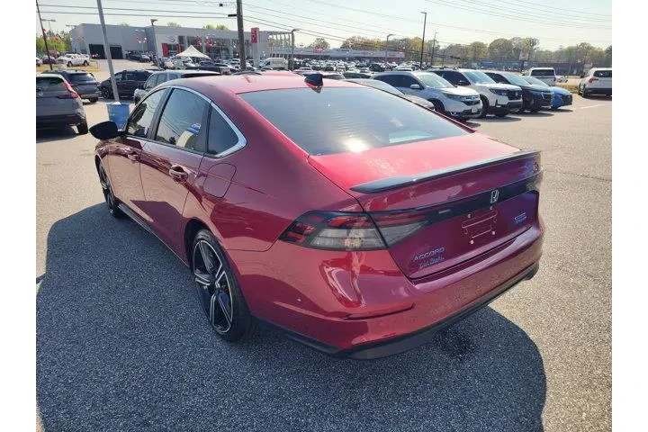 $28921 : Honda Accord Hybrid 2025 Spo image 6