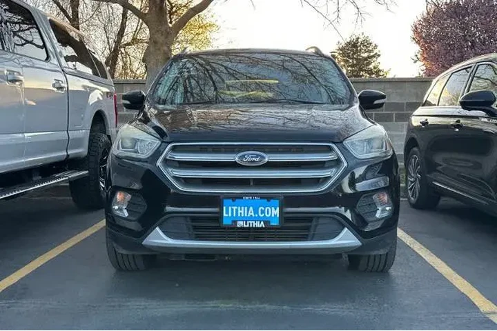 $10995 : Ford Escape 2017 AWD Titaniu image 2