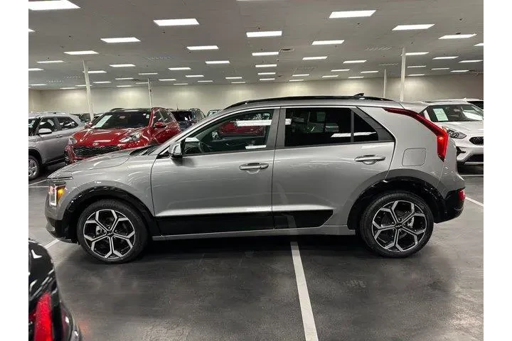 $21801 : Kia Niro 2023 EX 4dr Crossov image 10