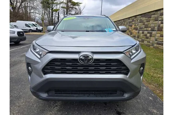 $20999 : Toyota RAV4 2019 AWD XLE 4dr image 4