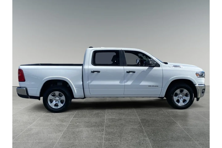 $39444 : Ram 1500 2025 4x4 Big Horn 4 image 6